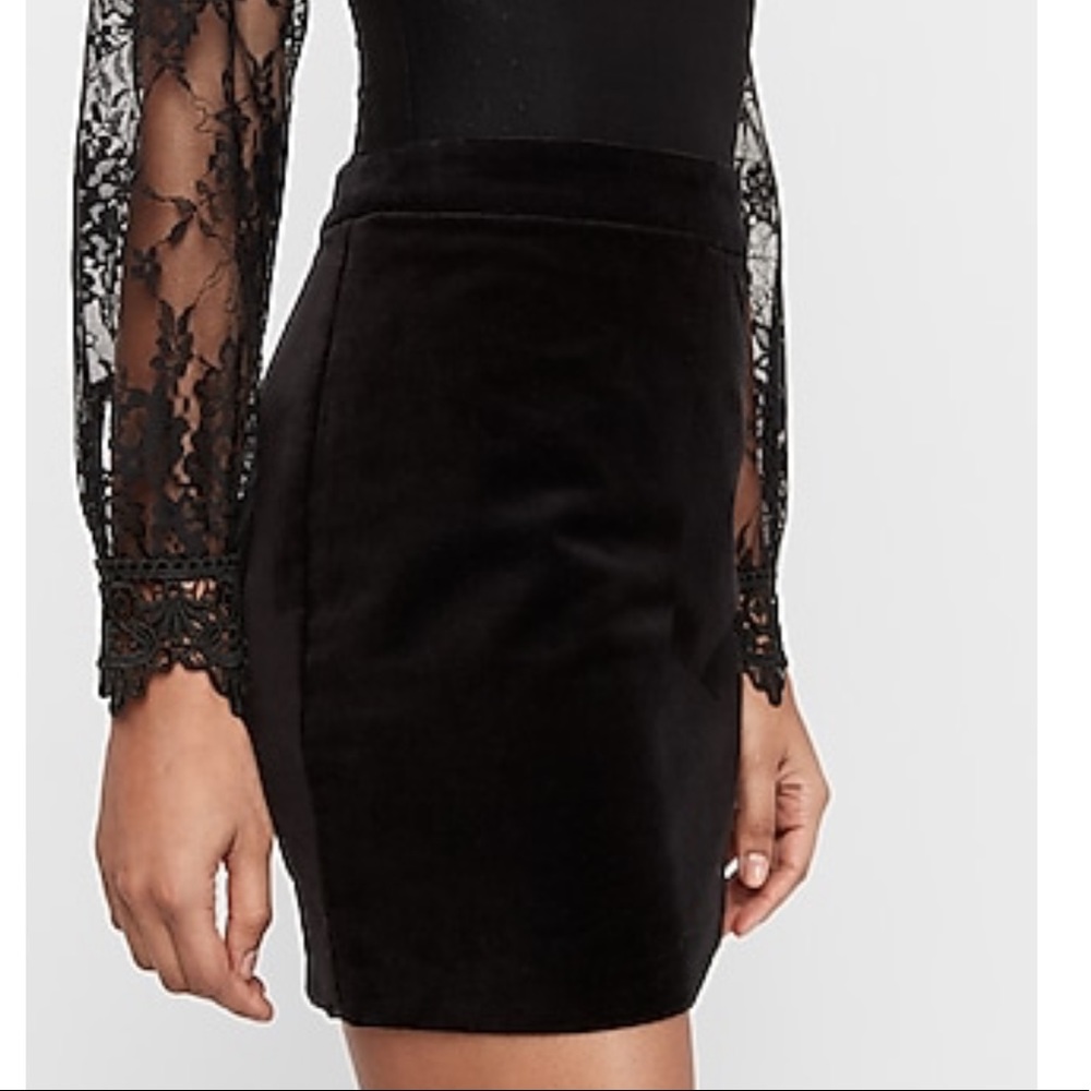 High waisted velvet mini skirt